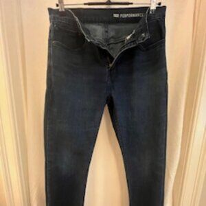Levis 502 --Performance - W 31 L 30 medium wash NWOT